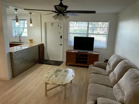 30 SE 13th Street Boca Raton FL 33432