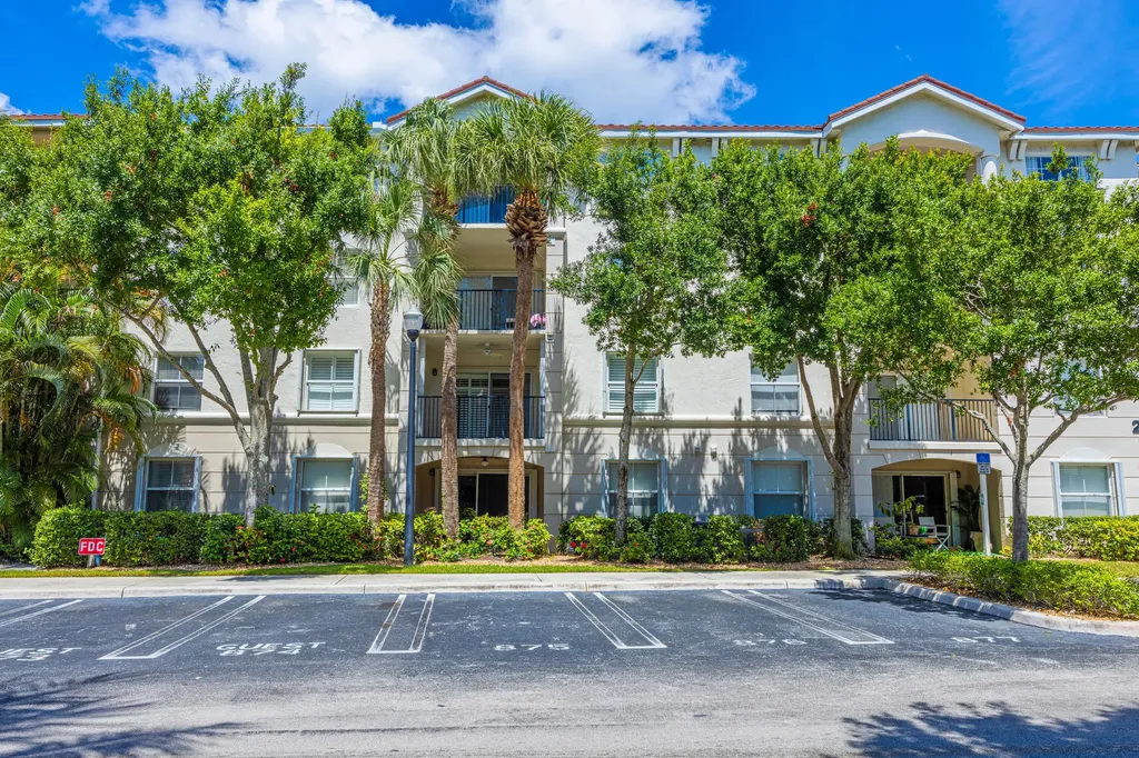 2412 Tuscany Way Boynton Beach FL 33435