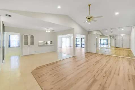 13257 Touchstone Place Palm Beach Gardens FL 33418