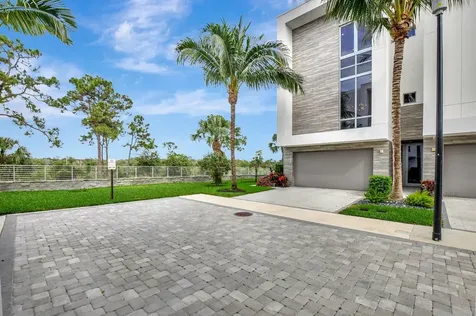 4240 NW 17th Avenue Boca Raton FL 33431