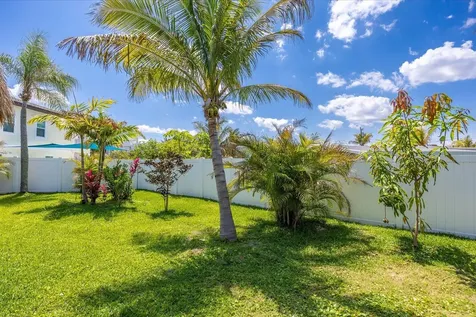 1706 Plover Avenue Fort Pierce FL 34949