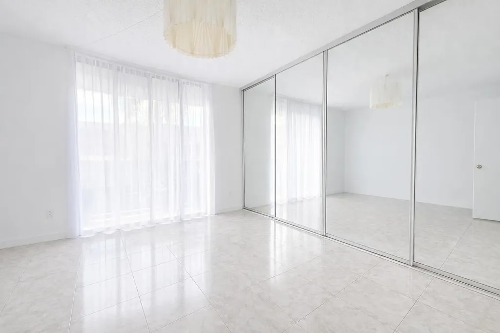 769 SE 1st Way Deerfield Beach FL 33441