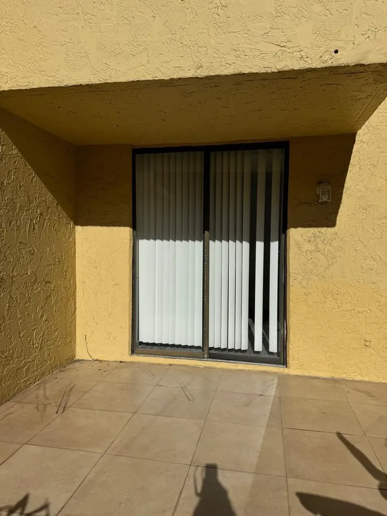 769 SE 1st Way Deerfield Beach FL 33441