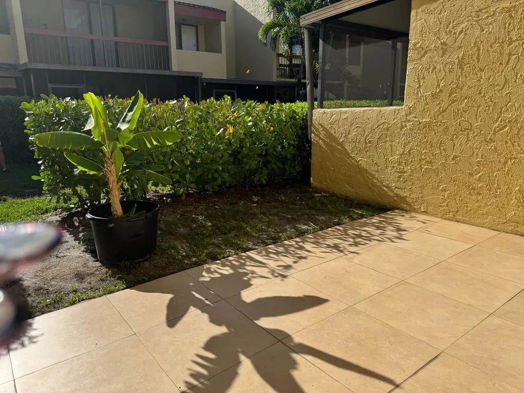 769 SE 1st Way Deerfield Beach FL 33441