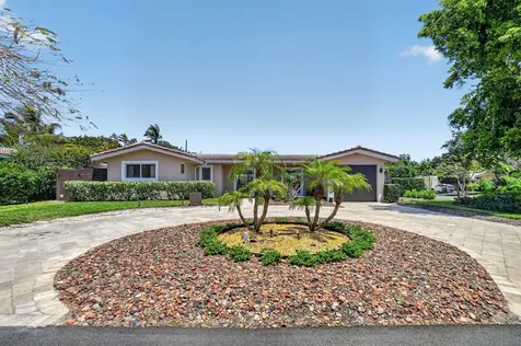 424 SW 7th Way Boca Raton FL 33486