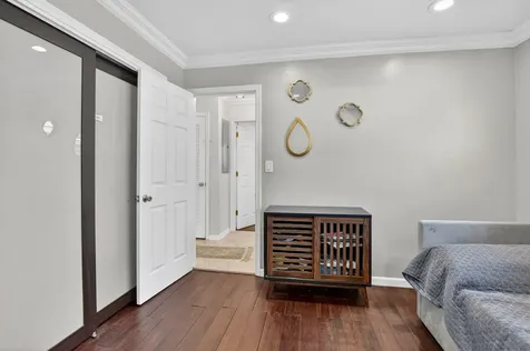 424 SW 7th Way Boca Raton FL 33486