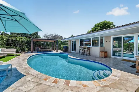 424 SW 7th Way Boca Raton FL 33486