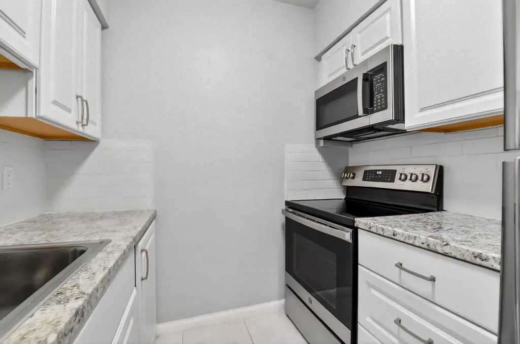 2420 S Federal Highway Boynton Beach FL 33435