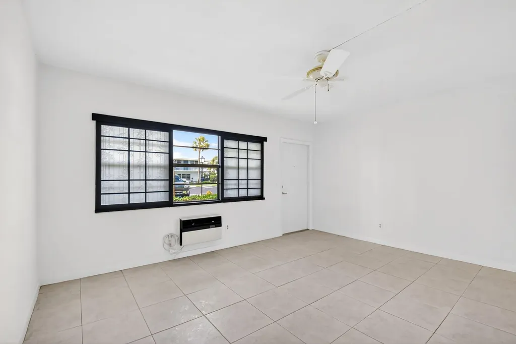 2420 S Federal Highway Boynton Beach FL 33435