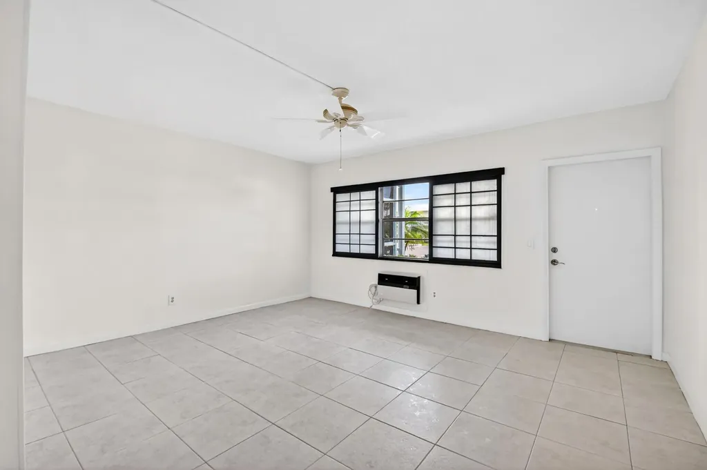 2420 S Federal Highway Boynton Beach FL 33435