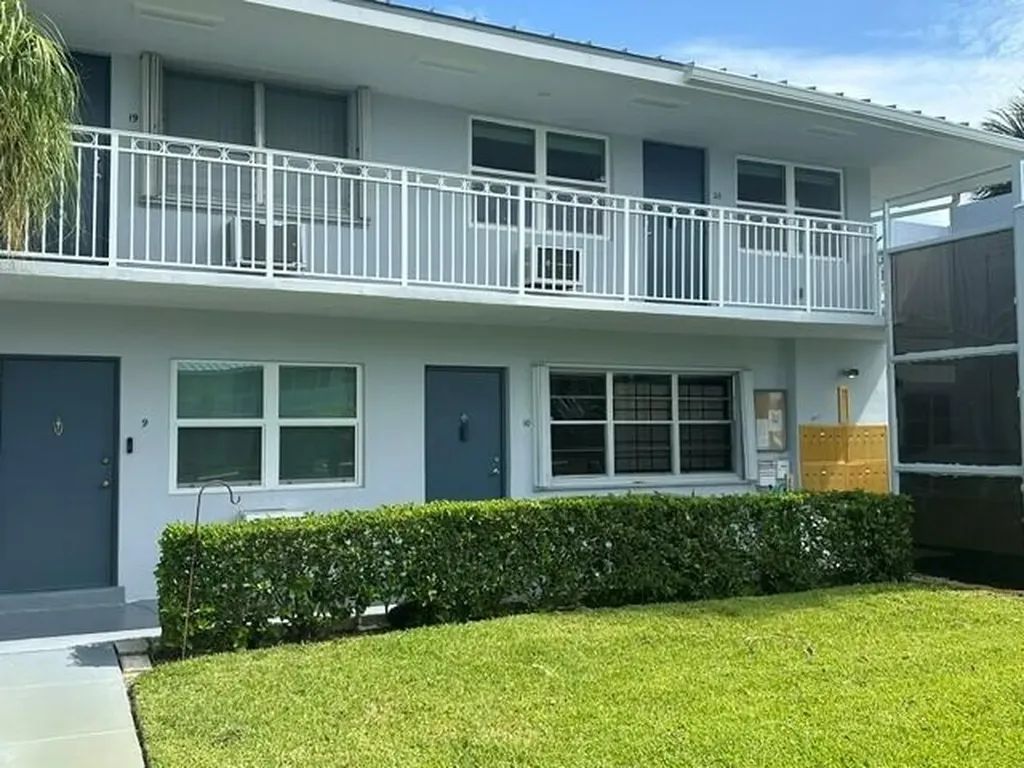 2420 S Federal Highway Boynton Beach FL 33435