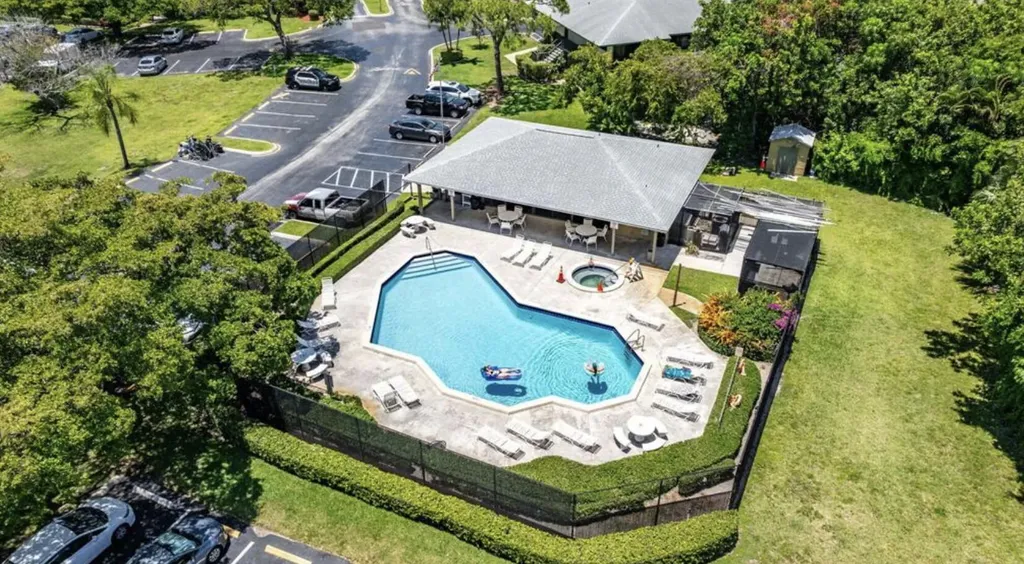 545 Trace Circle Deerfield Beach FL 33441