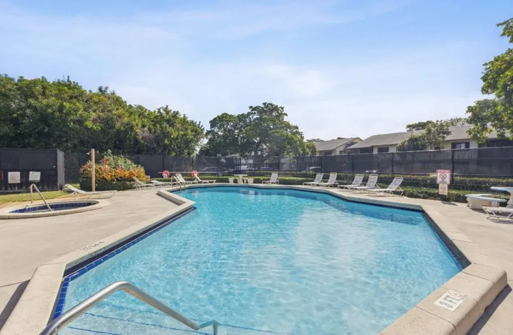 545 Trace Circle Deerfield Beach FL 33441
