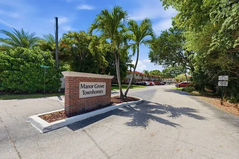 67 NE 20th Court Wilton Manors FL 33305