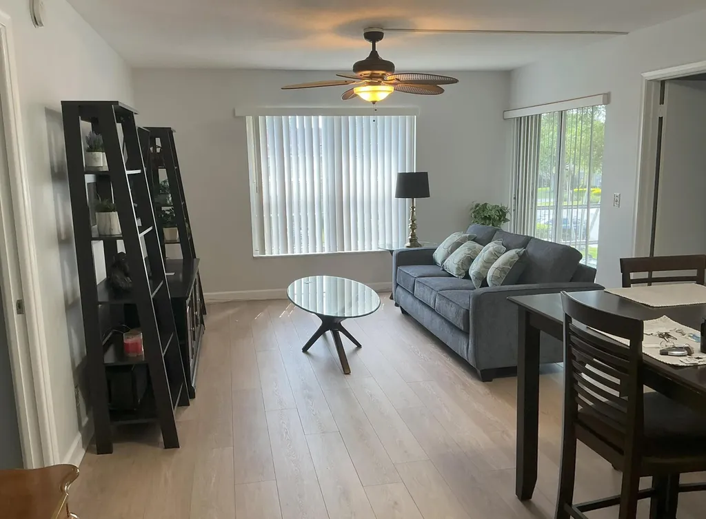 5520 Tamberlane Circle Palm Beach Gardens FL 33418