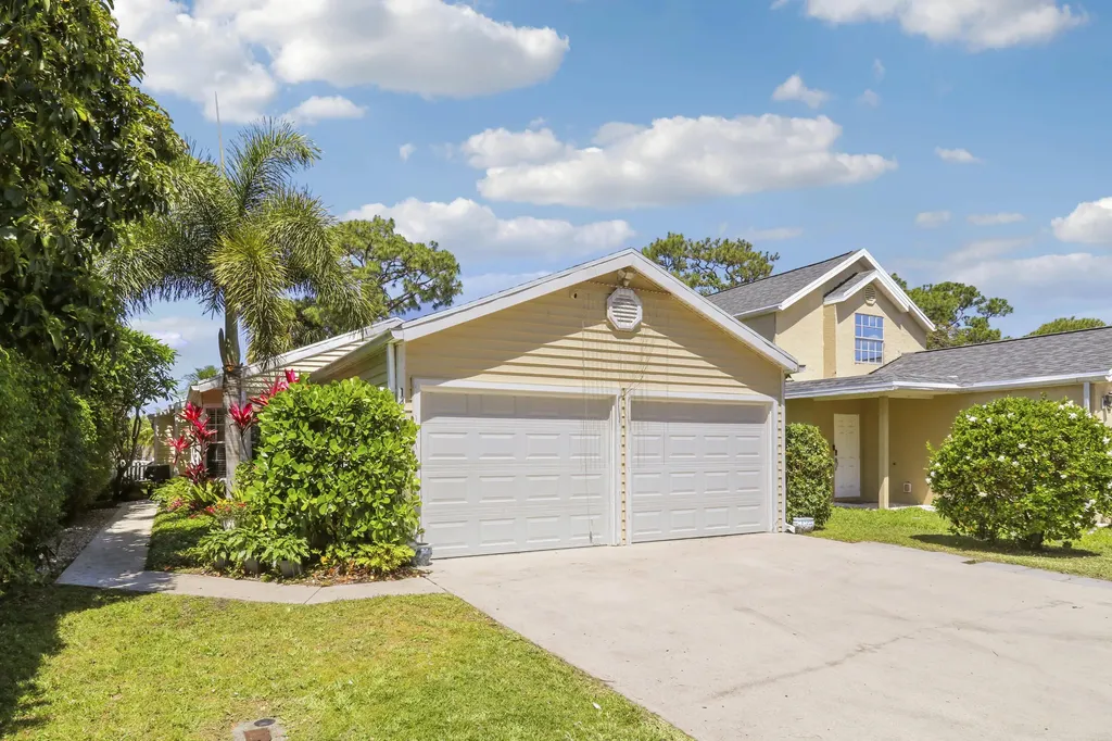 1437 Dandelion Lane West Palm Beach FL 33415