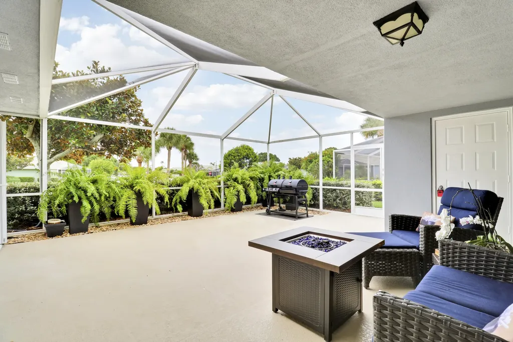 1228 NW Sun Terrace Port St Lucie FL 34986