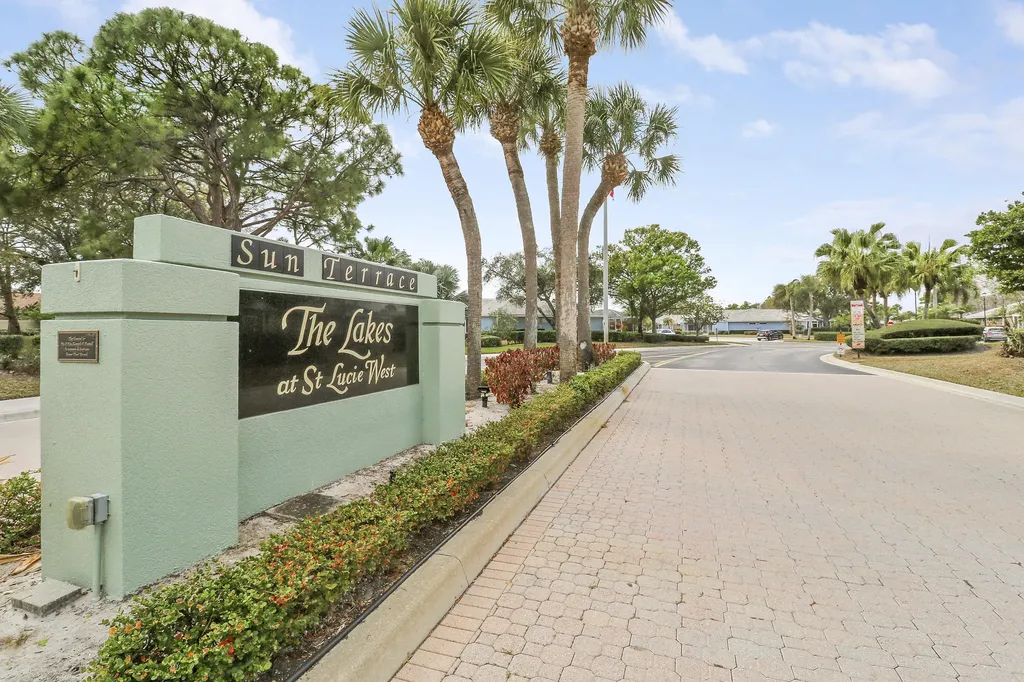 1228 NW Sun Terrace Port St Lucie FL 34986