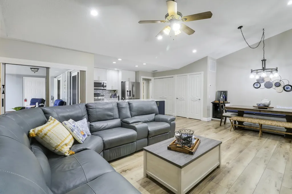 1228 NW Sun Terrace Port St Lucie FL 34986