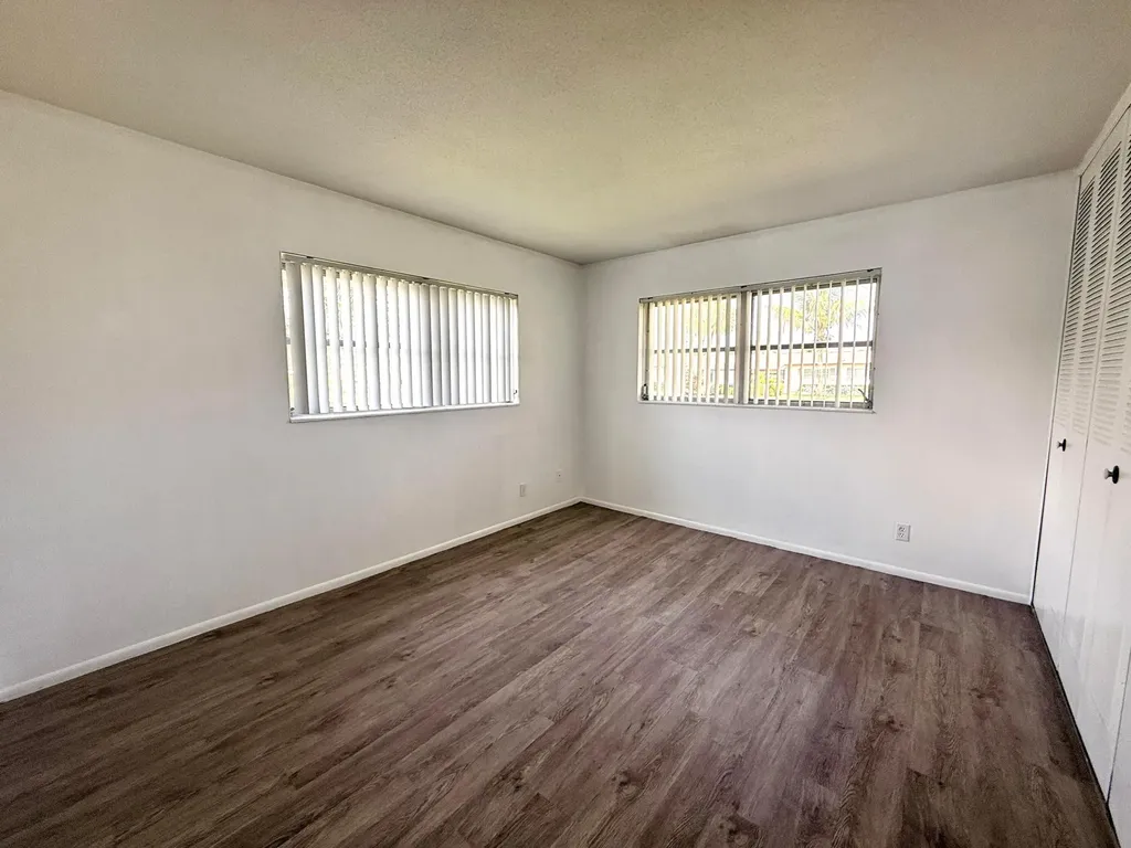 2854 E Crosley Drive Drive E West Palm Beach FL 33415