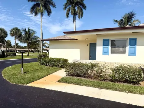 2854 E Crosley Drive Drive E West Palm Beach FL 33415