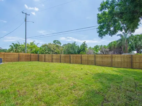 405 12th Avenue Vero Beach FL 32962