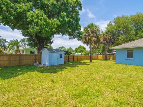 405 12th Avenue Vero Beach FL 32962