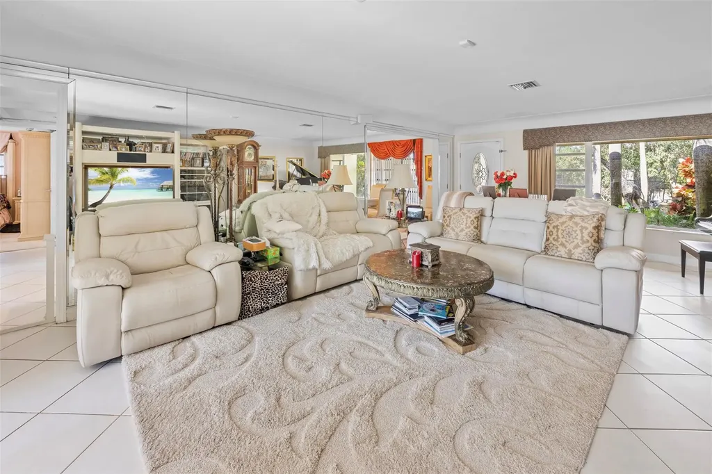 2800 NE 29th Street Fort Lauderdale FL 33306