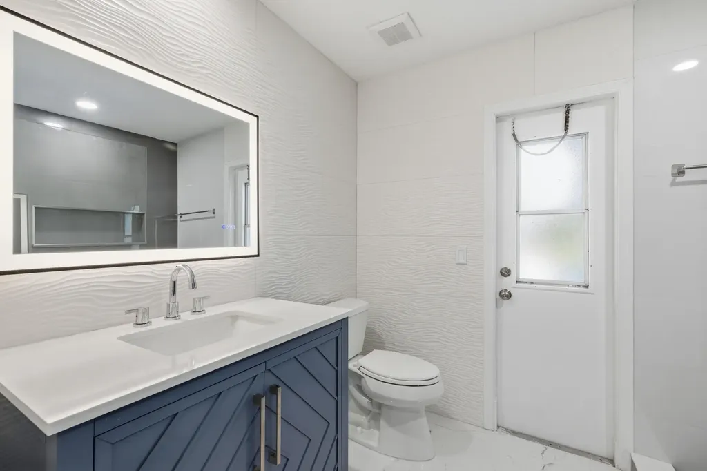 104 Oxford Court Royal Palm Beach FL 33411