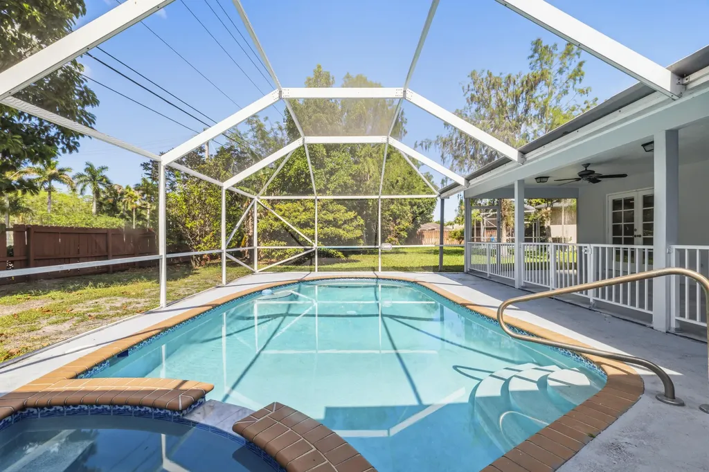 104 Oxford Court Royal Palm Beach FL 33411