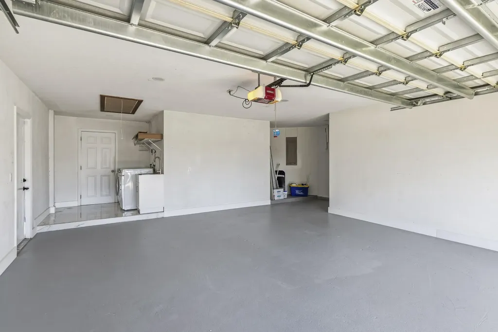 104 Oxford Court Royal Palm Beach FL 33411