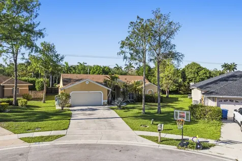 104 Oxford Court Royal Palm Beach FL 33411