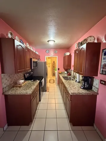 743 W 55th Place Hialeah FL 33012