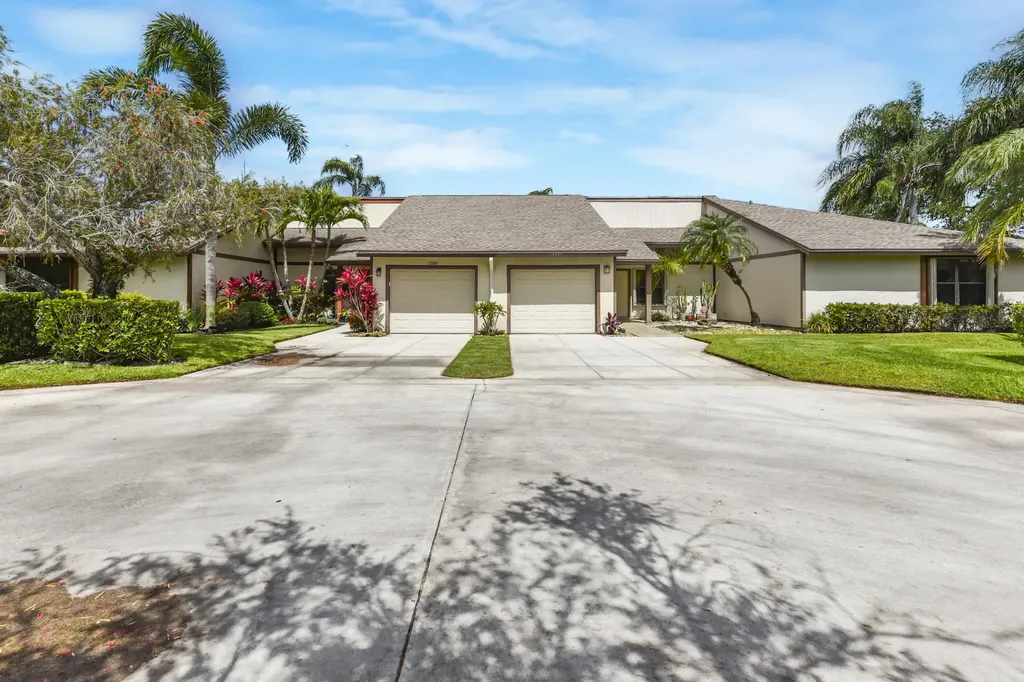 13355 Touchstone Place Palm Beach Gardens FL 33418