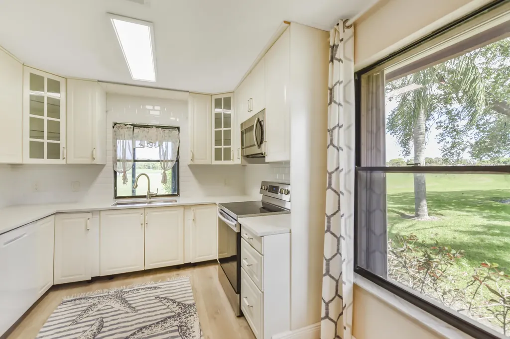 13355 Touchstone Place Palm Beach Gardens FL 33418