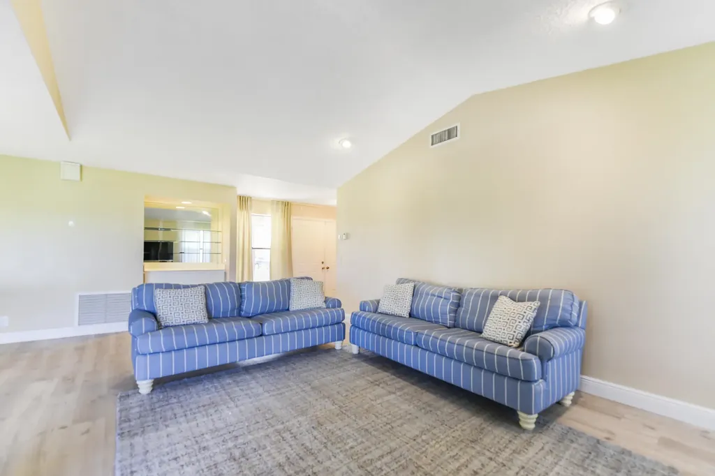 13355 Touchstone Place Palm Beach Gardens FL 33418