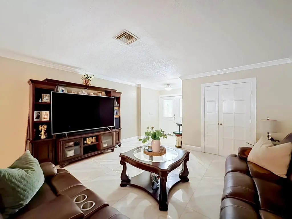 3119 Indian Trail Lake Worth FL 33462