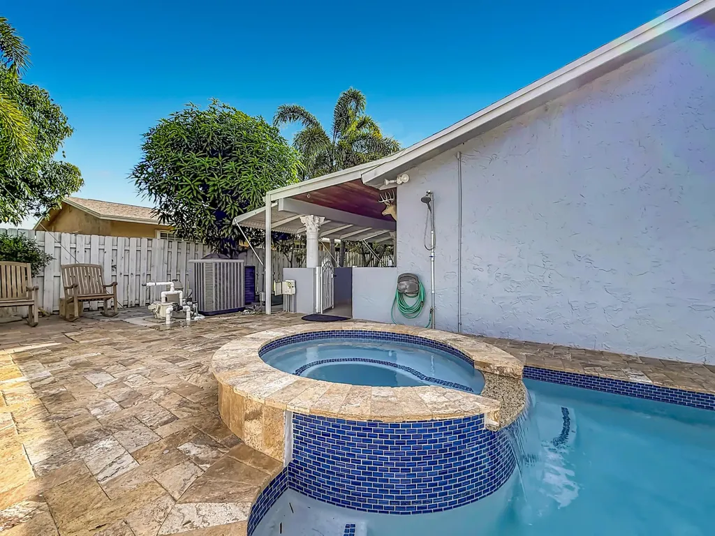3119 Indian Trail Lake Worth FL 33462