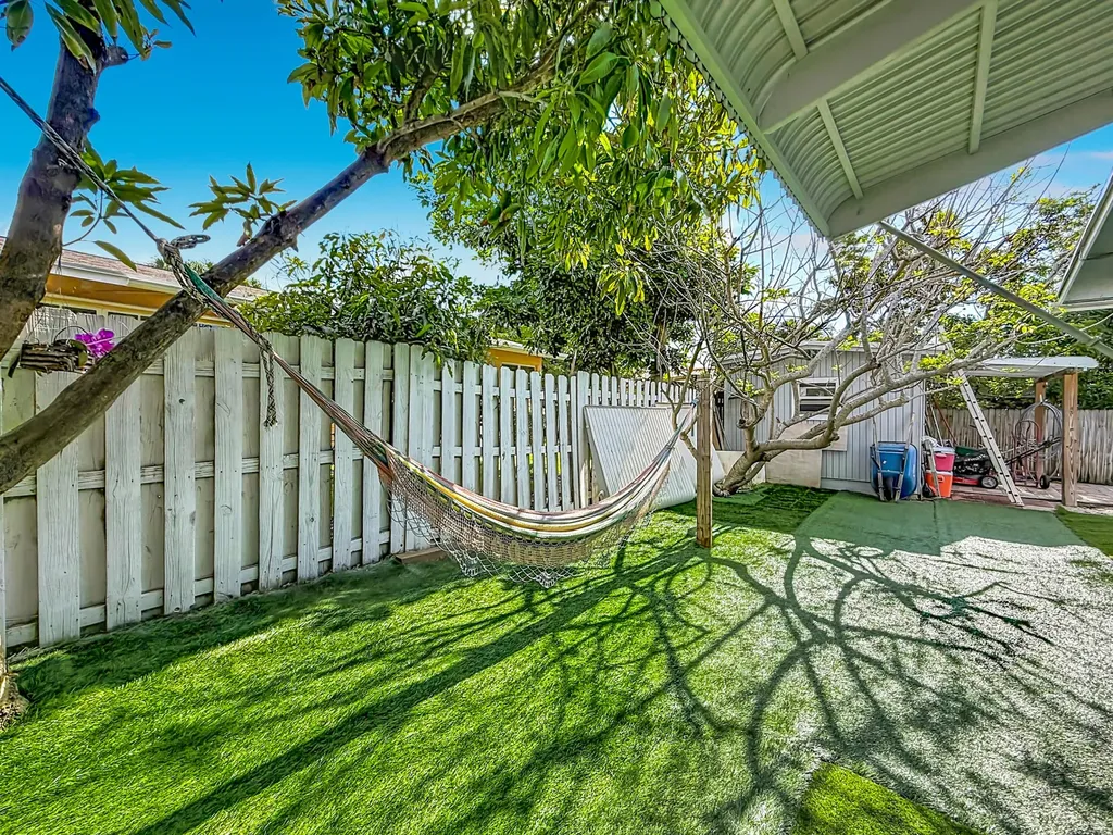 3119 Indian Trail Lake Worth FL 33462