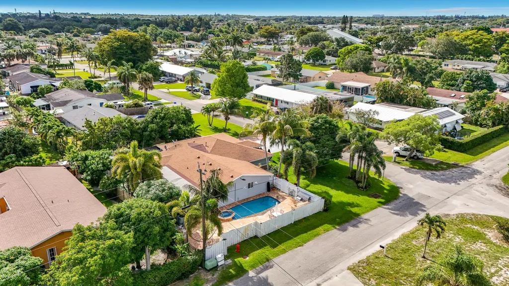 3119 Indian Trail Lake Worth FL 33462
