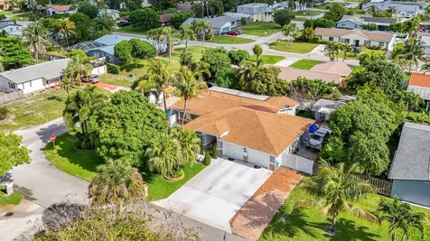 3119 Indian Trail Lake Worth FL 33462