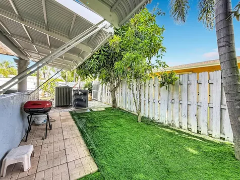 3119 Indian Trail Lake Worth FL 33462