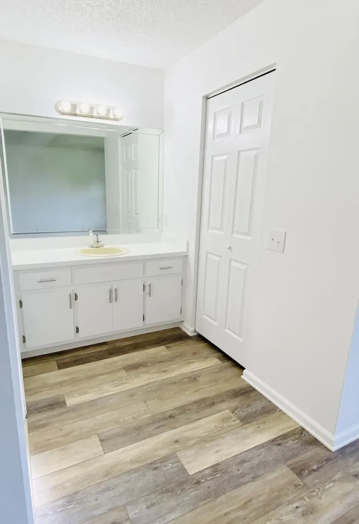 212 Trace Court Royal Palm Beach FL 33411
