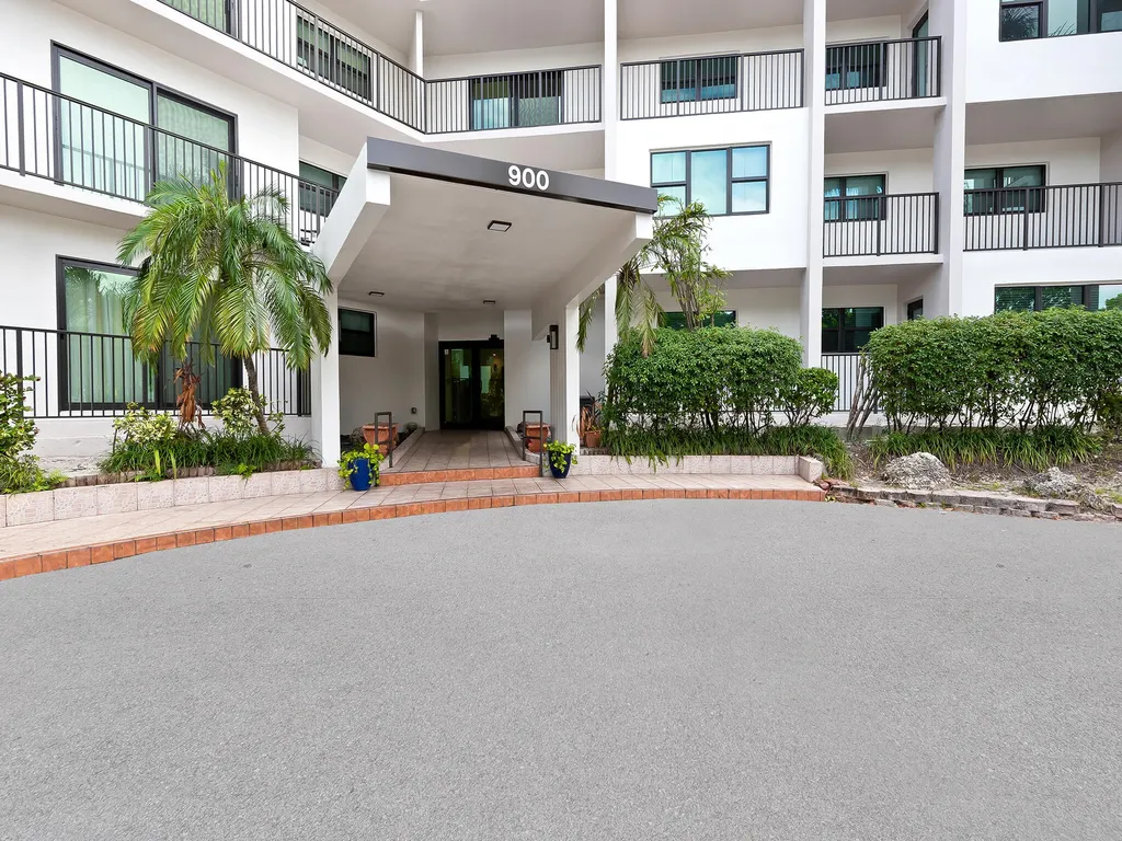 900 River Reach Drive Fort Lauderdale FL 33315