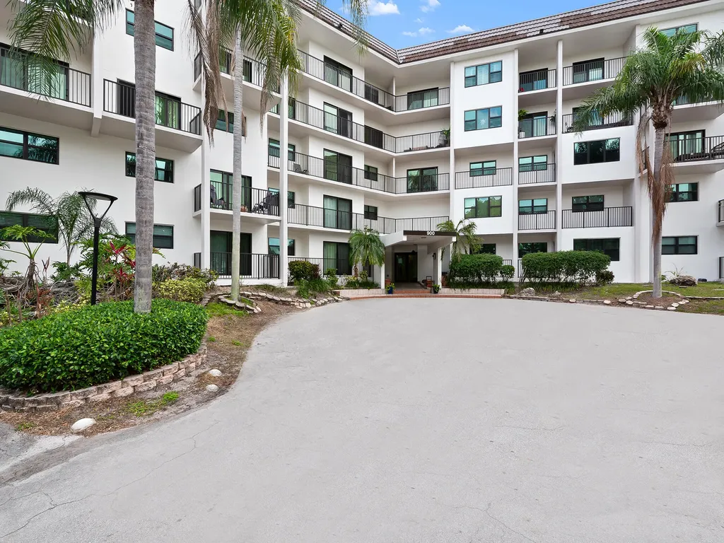 900 River Reach Drive Fort Lauderdale FL 33315