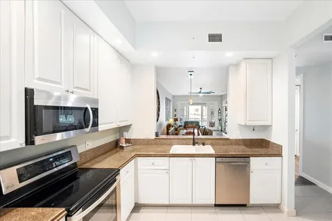 18 W Harbour Isle Drive W Fort Pierce FL 34949