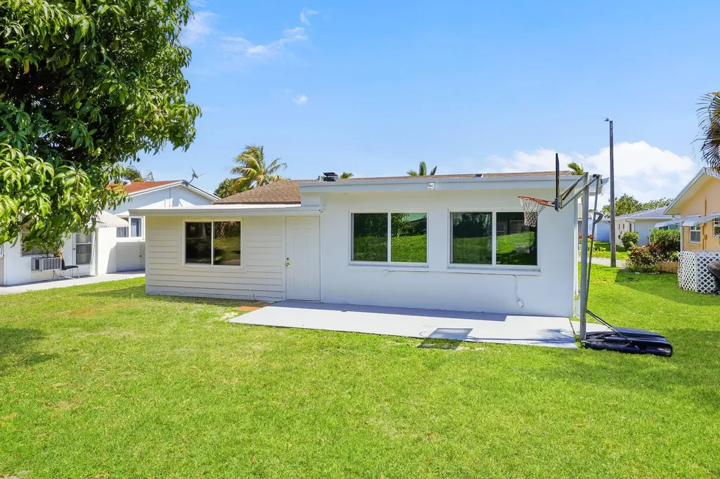 6703 NW 62nd Street Tamarac FL 33321
