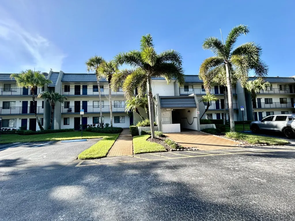 4801 Esedra Court Lake Worth FL 33467