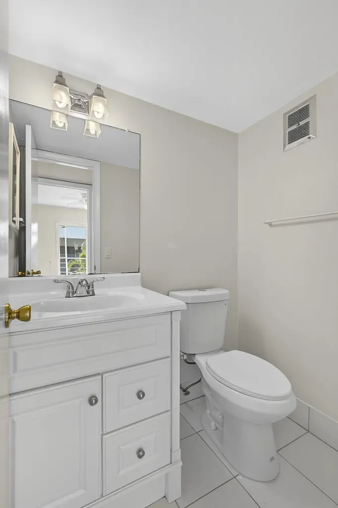 149 Hastings I West Palm Beach FL 33417
