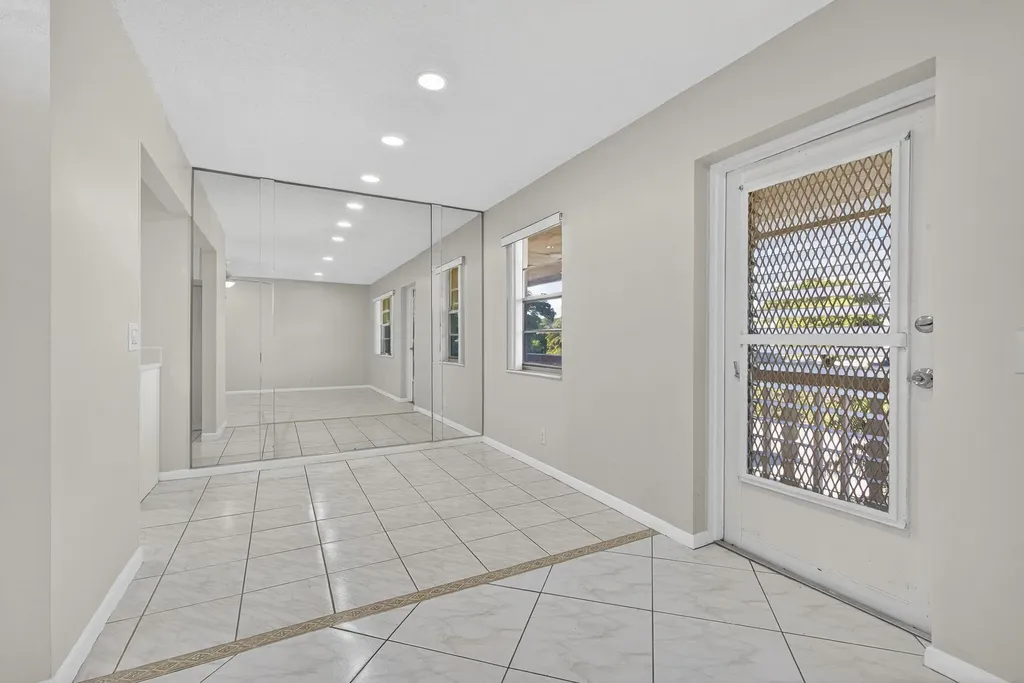 149 Hastings I West Palm Beach FL 33417